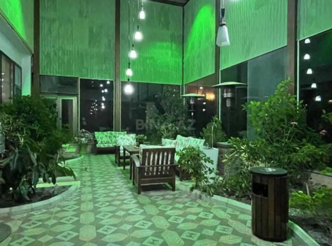 Kirayə verilir 6 otaqlı həyət evi 560 m²