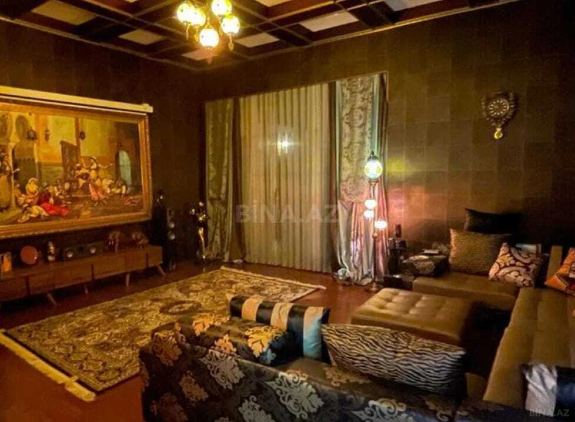 Kirayə verilir 6 otaqlı həyət evi 560 m²