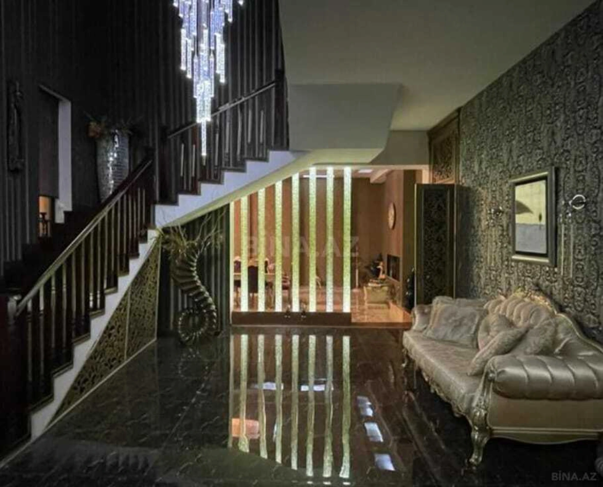 Kirayə verilir 6 otaqlı həyət evi 560 m²