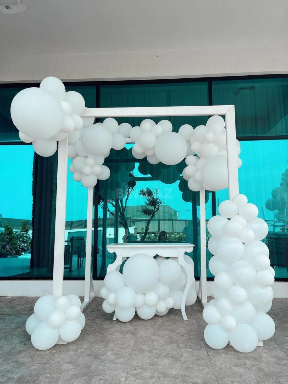 Kirayə verilir 6 otaqlı həyət evi 500 m²