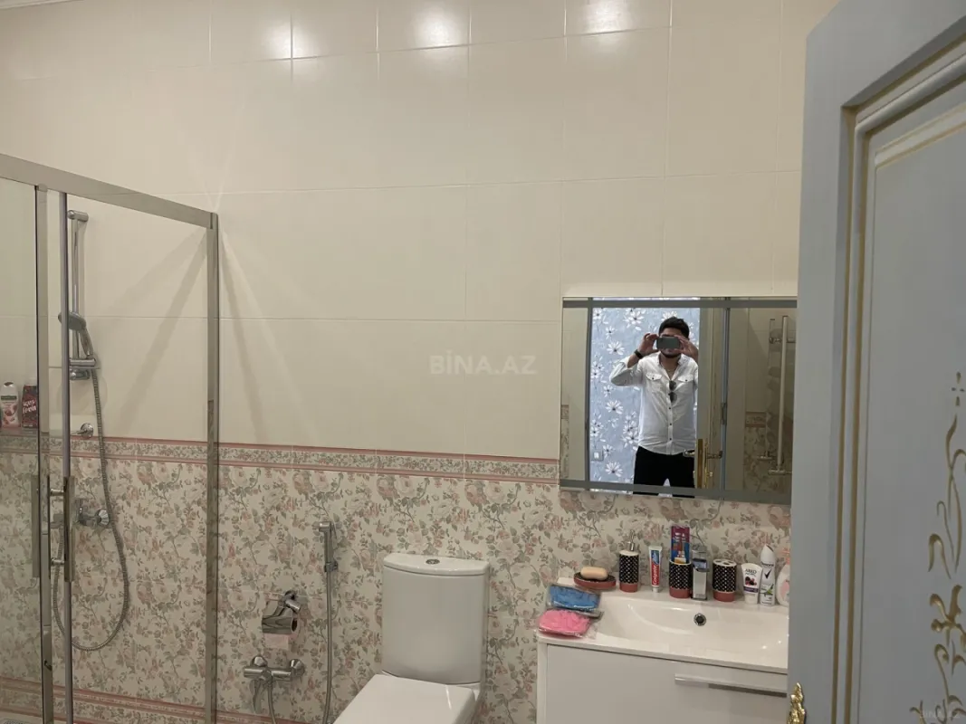 Kirayə verilir 6 otaqlı həyət evi 650 m²