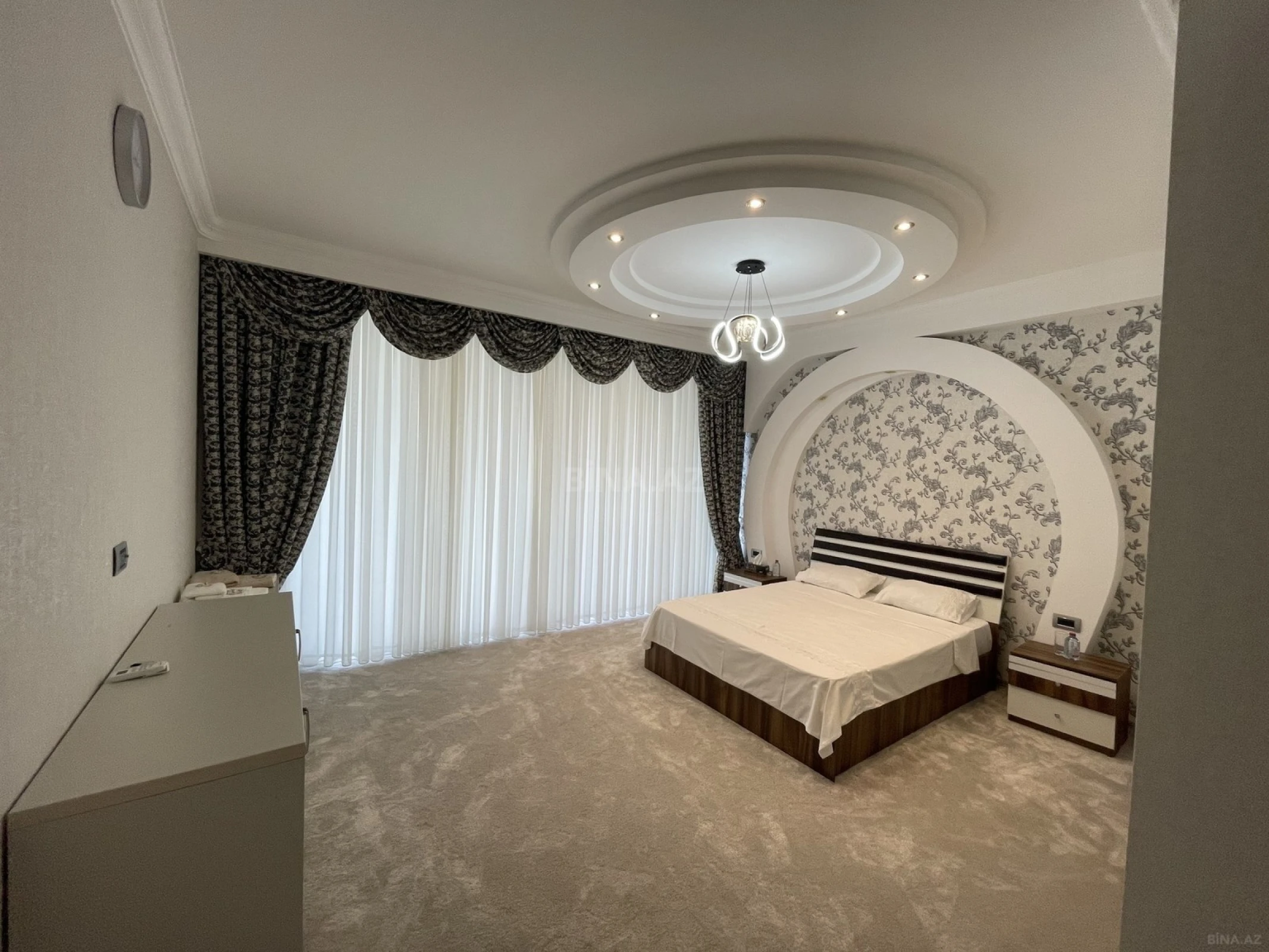 Kirayə verilir 6 otaqlı həyət evi 650 m²