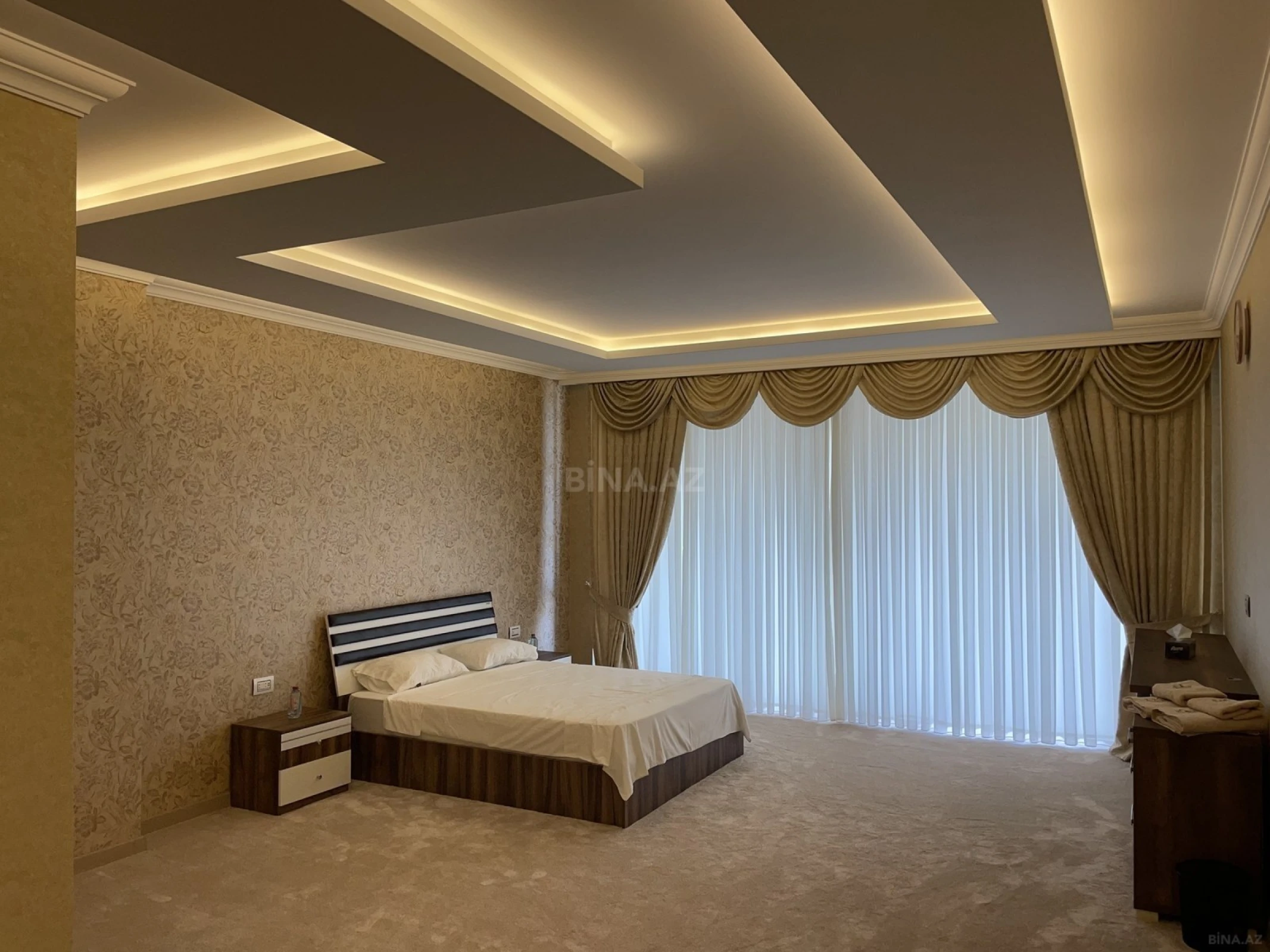 Kirayə verilir 6 otaqlı həyət evi 650 m²