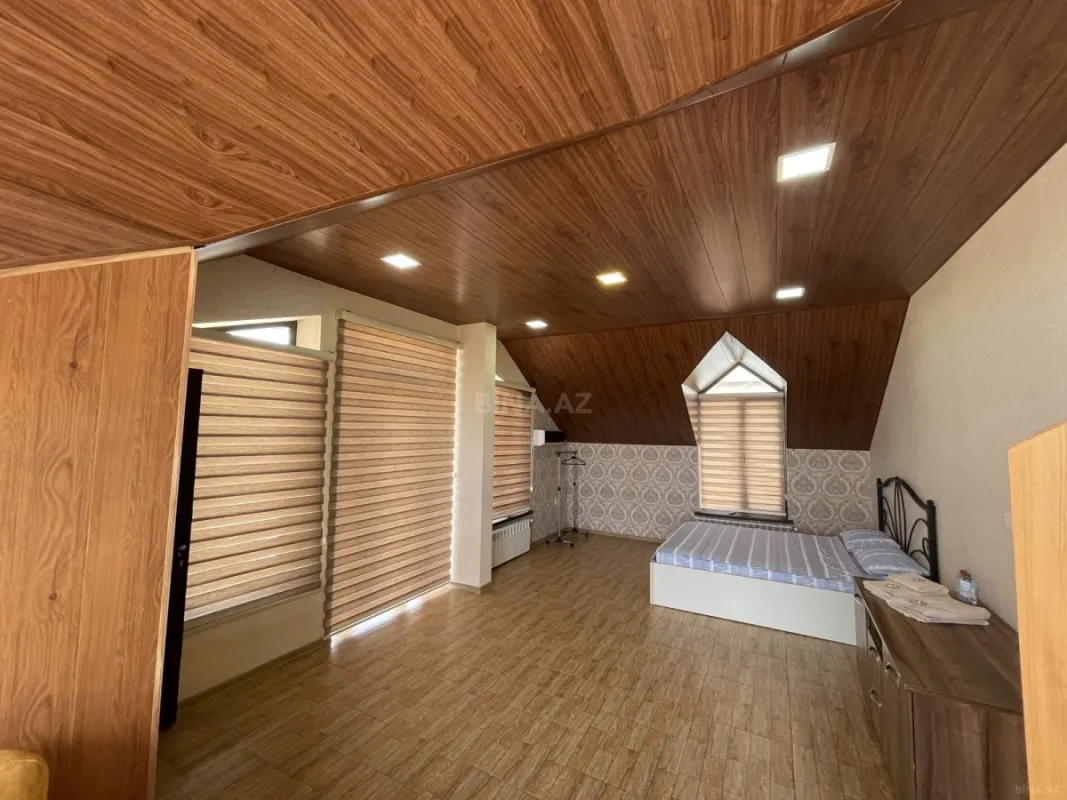 Kirayə verilir 6 otaqlı həyət evi 650 m²