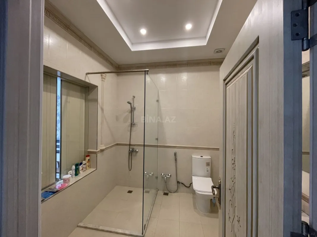 Kirayə verilir 6 otaqlı həyət evi 650 m²