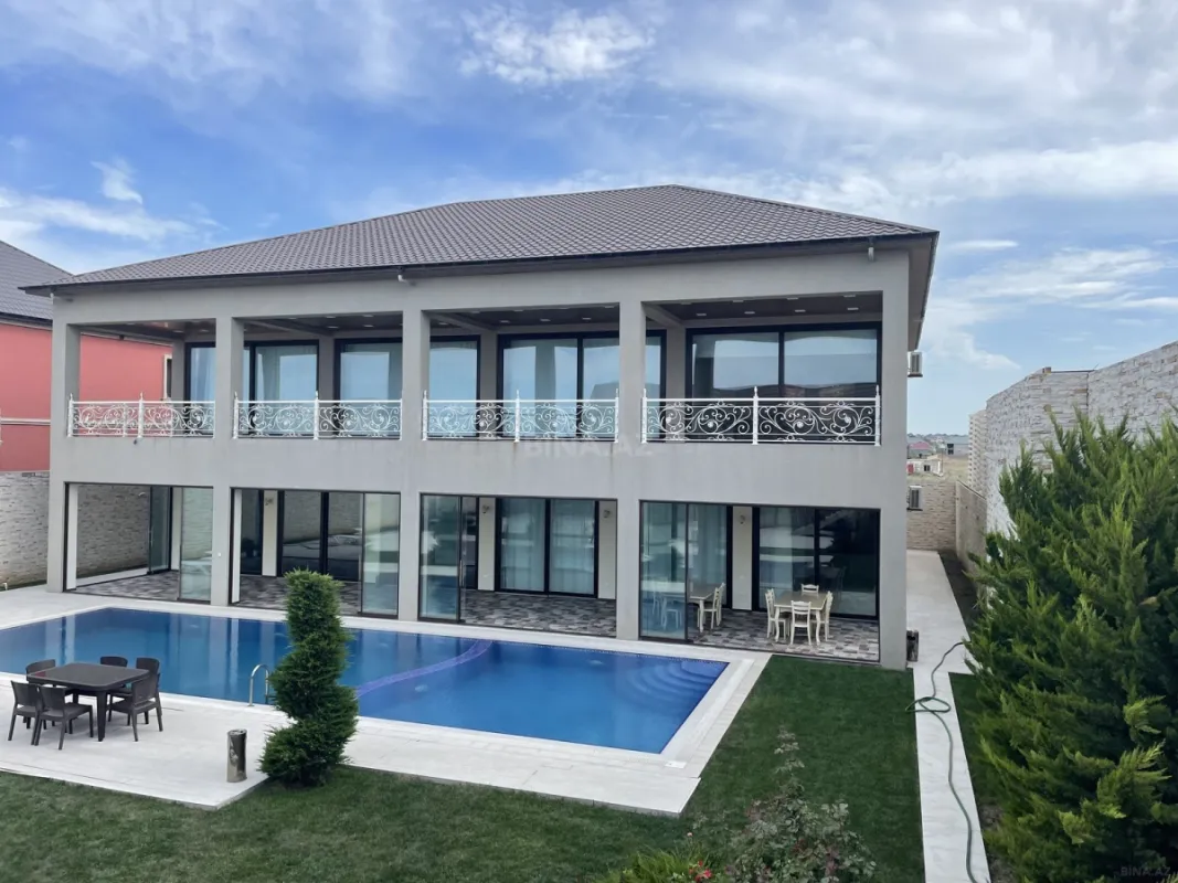 Kirayə verilir 6 otaqlı həyət evi 650 m²