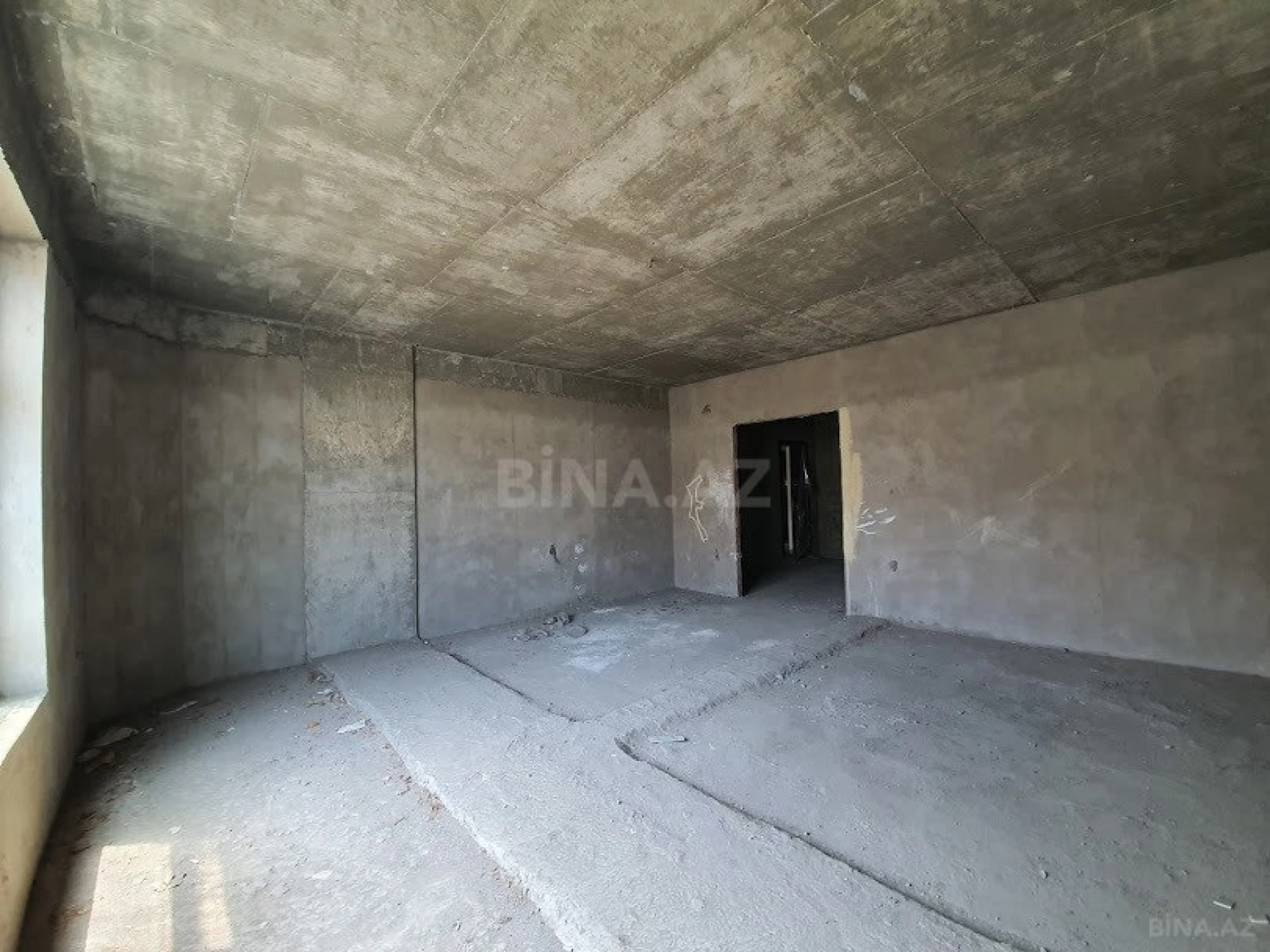 Satılır 5 otaqlı həyət evi 500 m²
