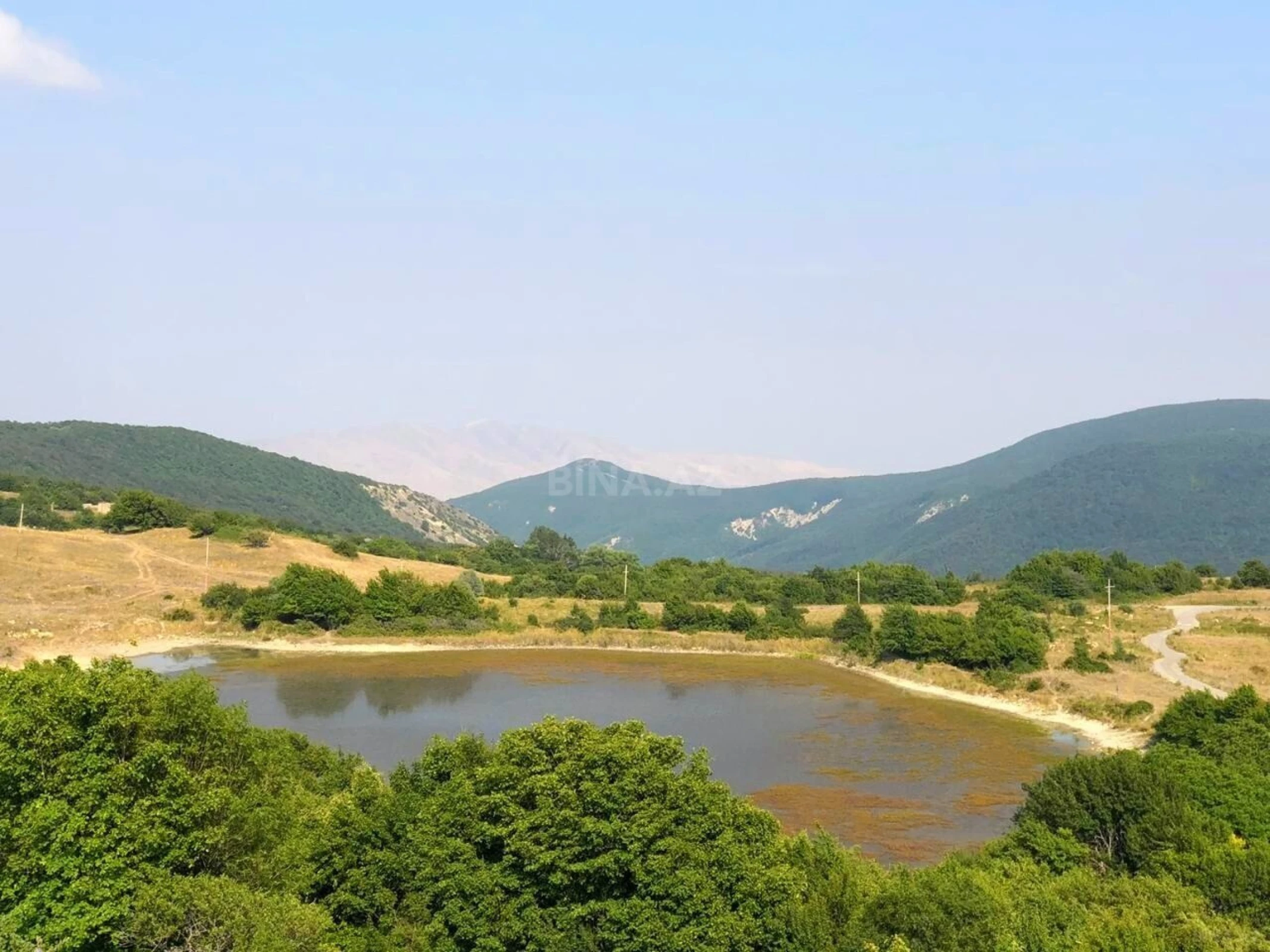 Satılır 5 otaqlı həyət evi 500 m²