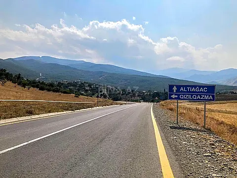 Satılır 5 otaqlı həyət evi 500 m²