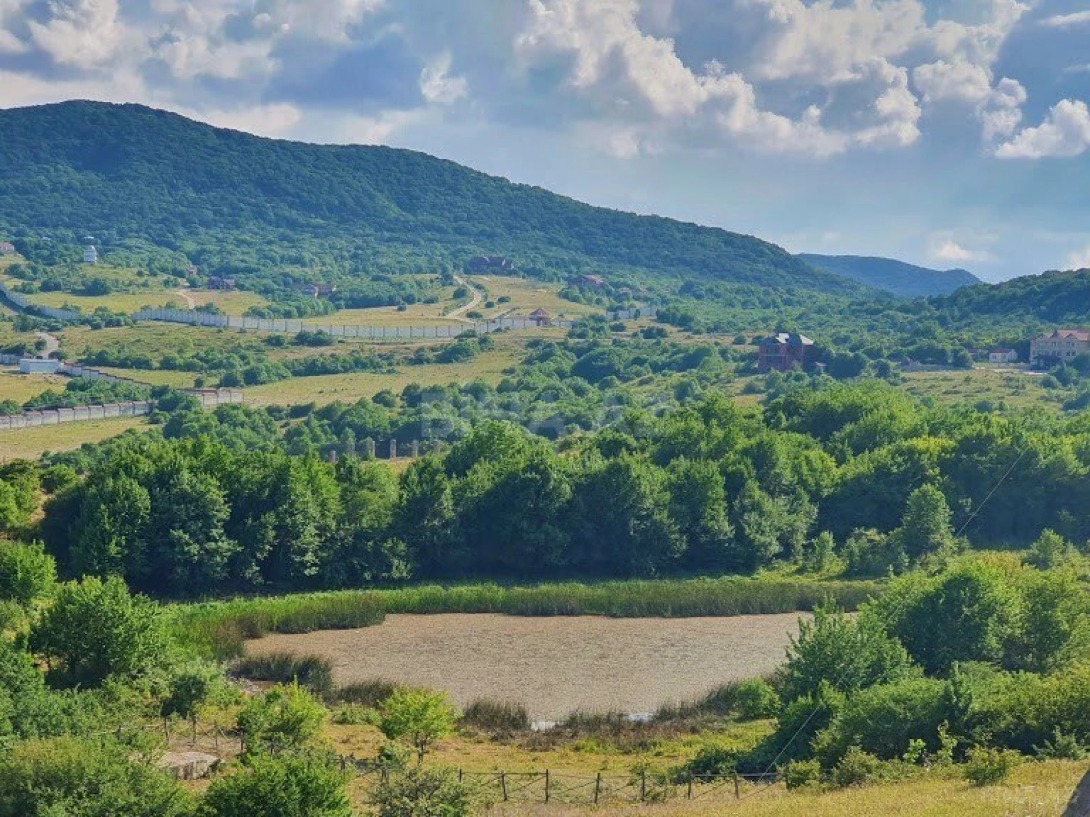 Satılır 5 otaqlı həyət evi 500 m²