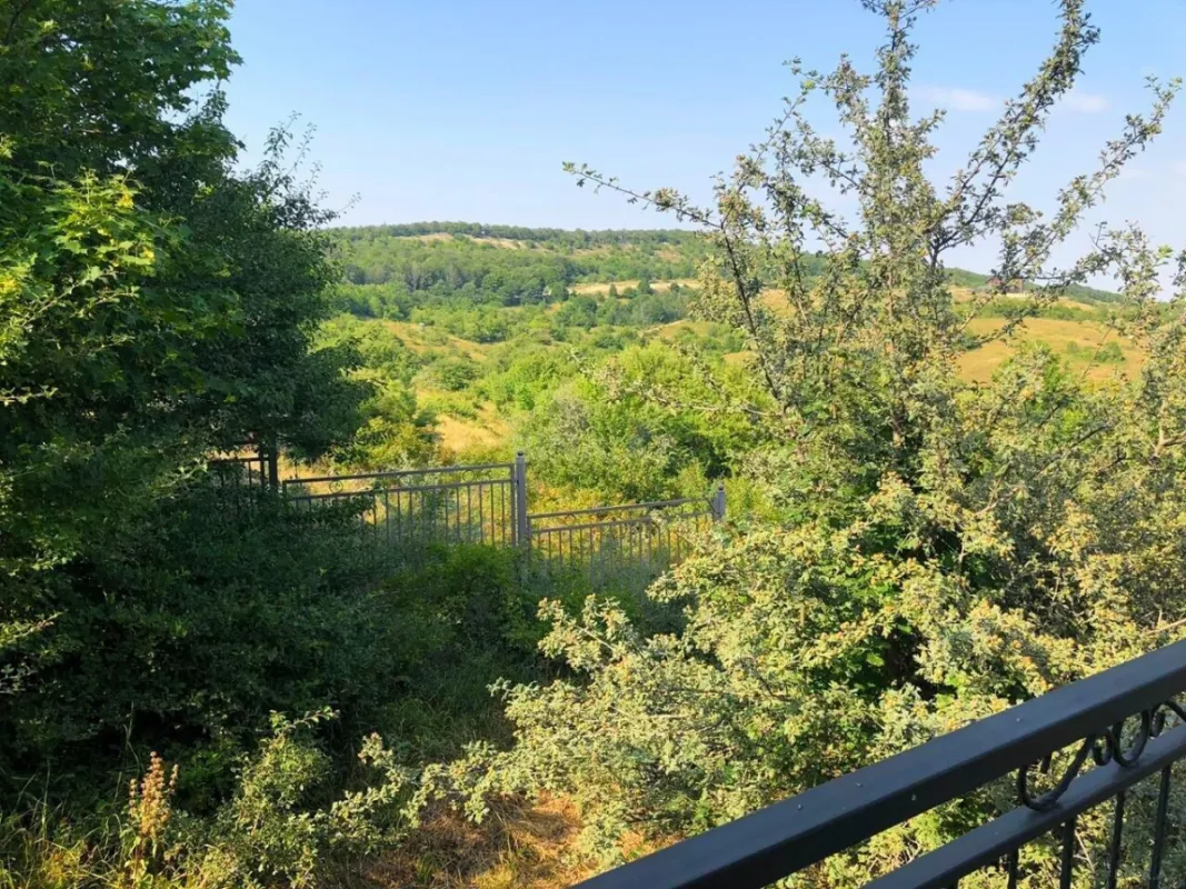 Satılır 5 otaqlı həyət evi 500 m²