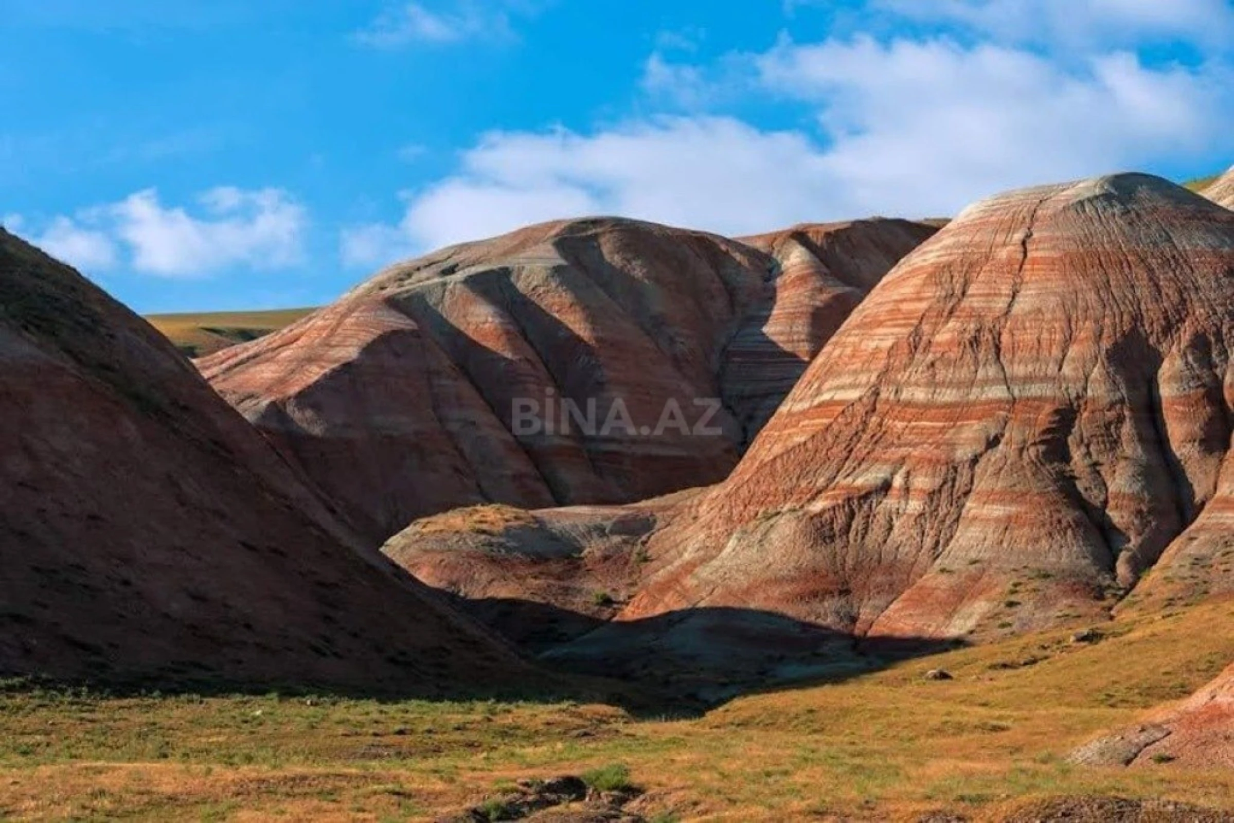 Satılır 5 otaqlı həyət evi 500 m²