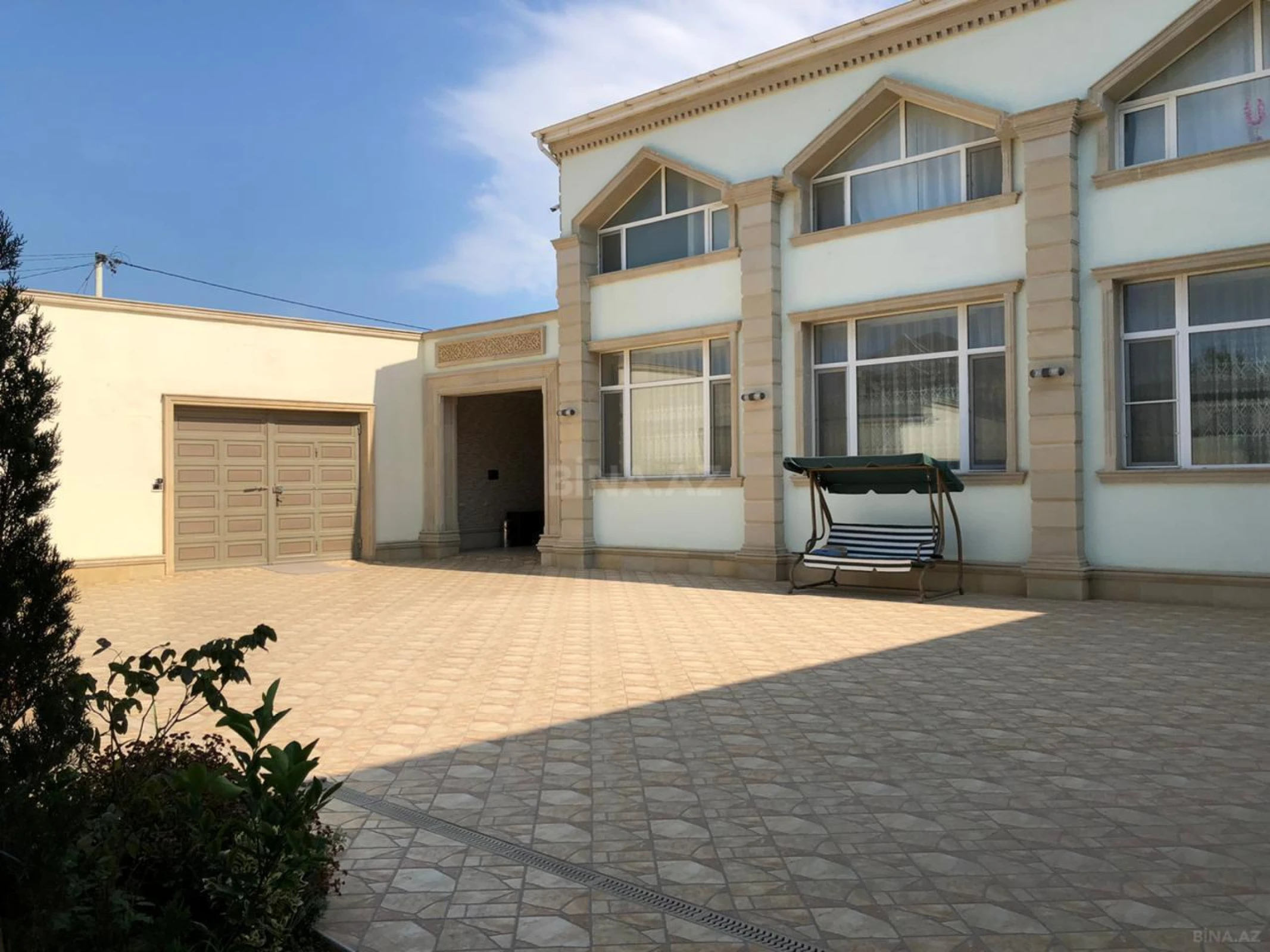 Kirayə verilir 8 otaqlı həyət evi 480 m²