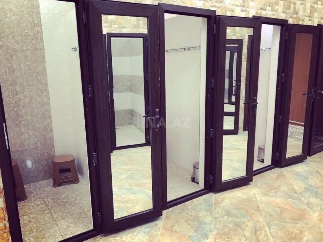 Kirayə verilir 8 otaqlı həyət evi 480 m²