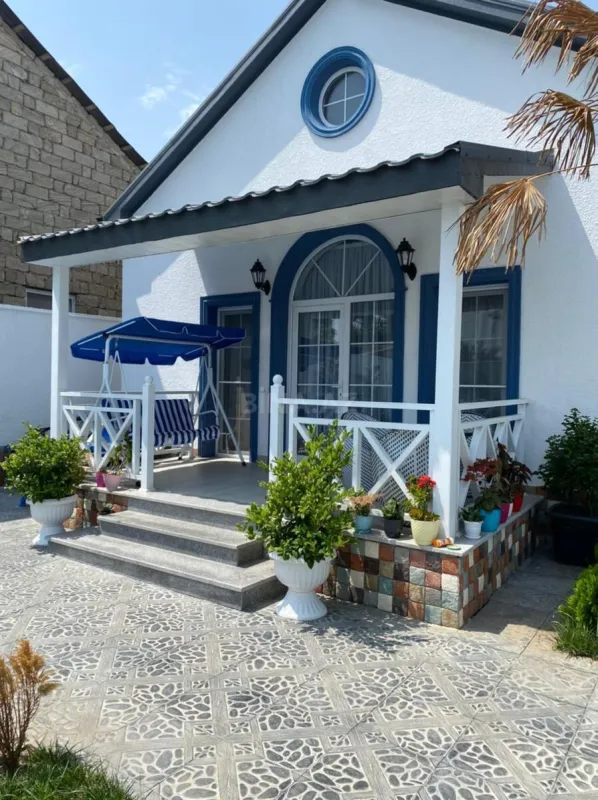 Kirayə verilir 4 otaqlı həyət evi 200 m²