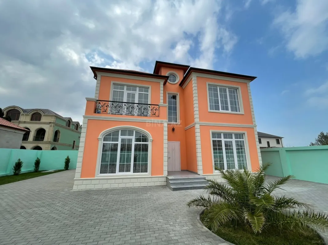 Satılır həyət evi 237 m²