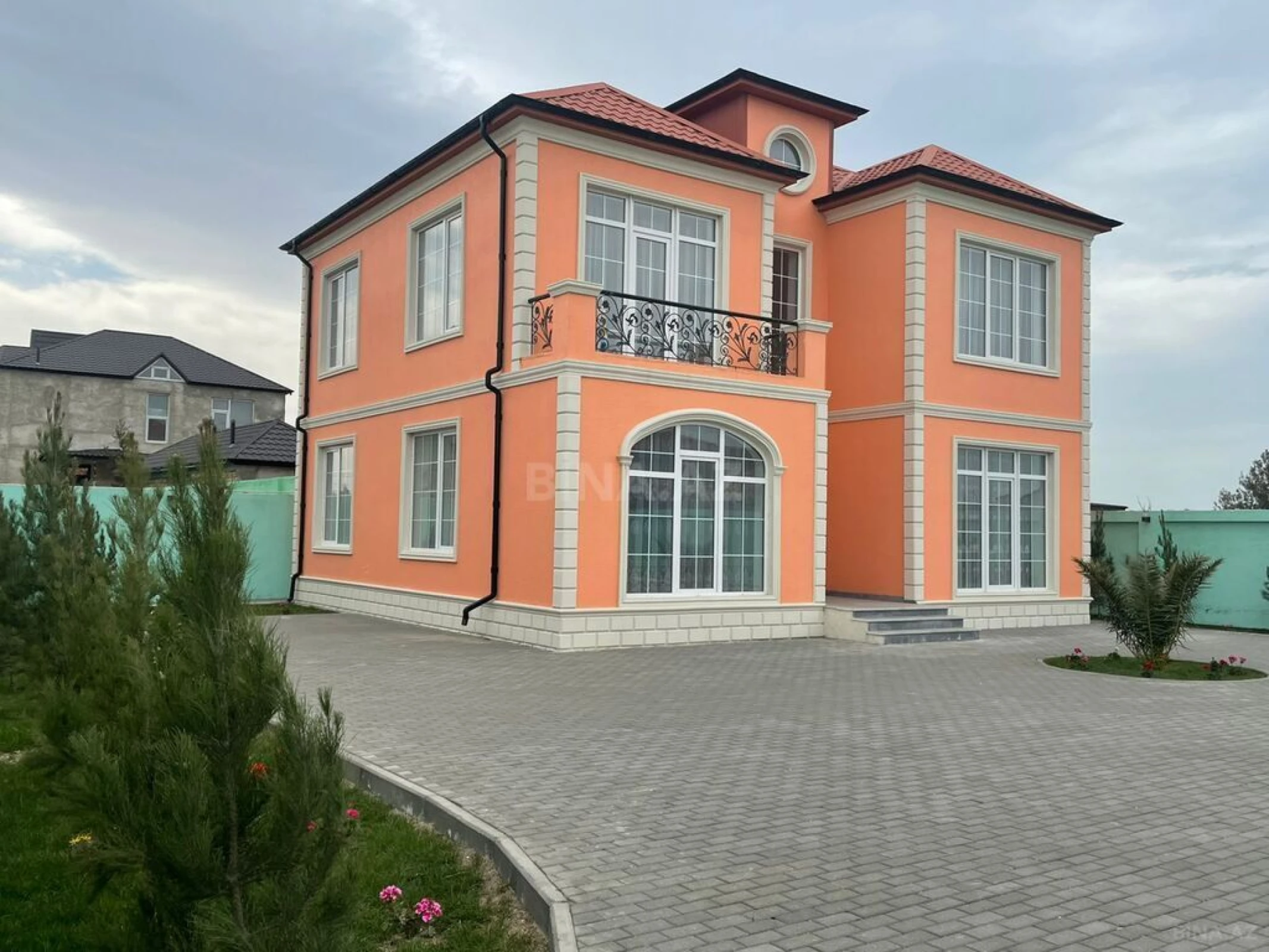 Satılır həyət evi 237 m²