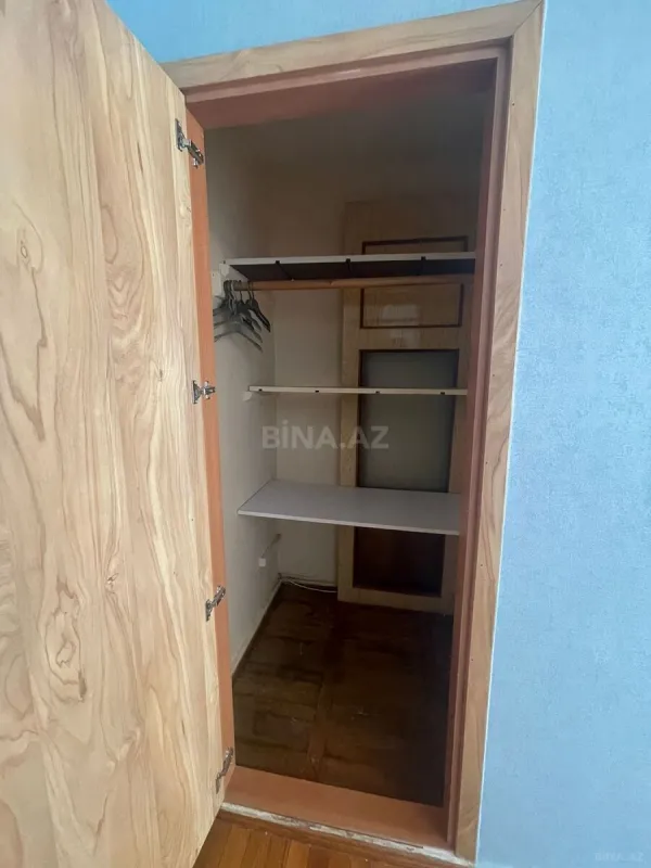Satılır 2 otaqlı mənzil 83 m²