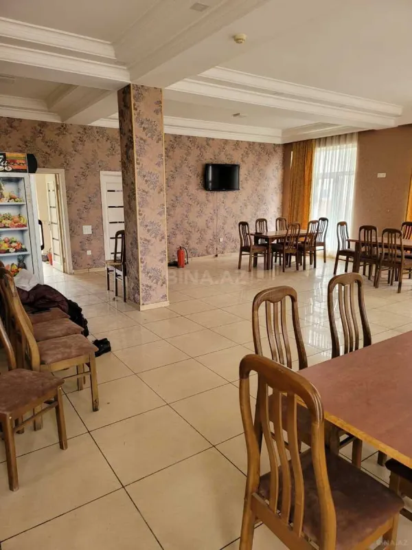 Satılır obyekt 580 m²