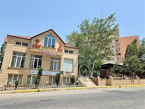 Satılır obyekt 580 m²