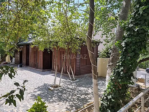Satılır obyekt 580 m²