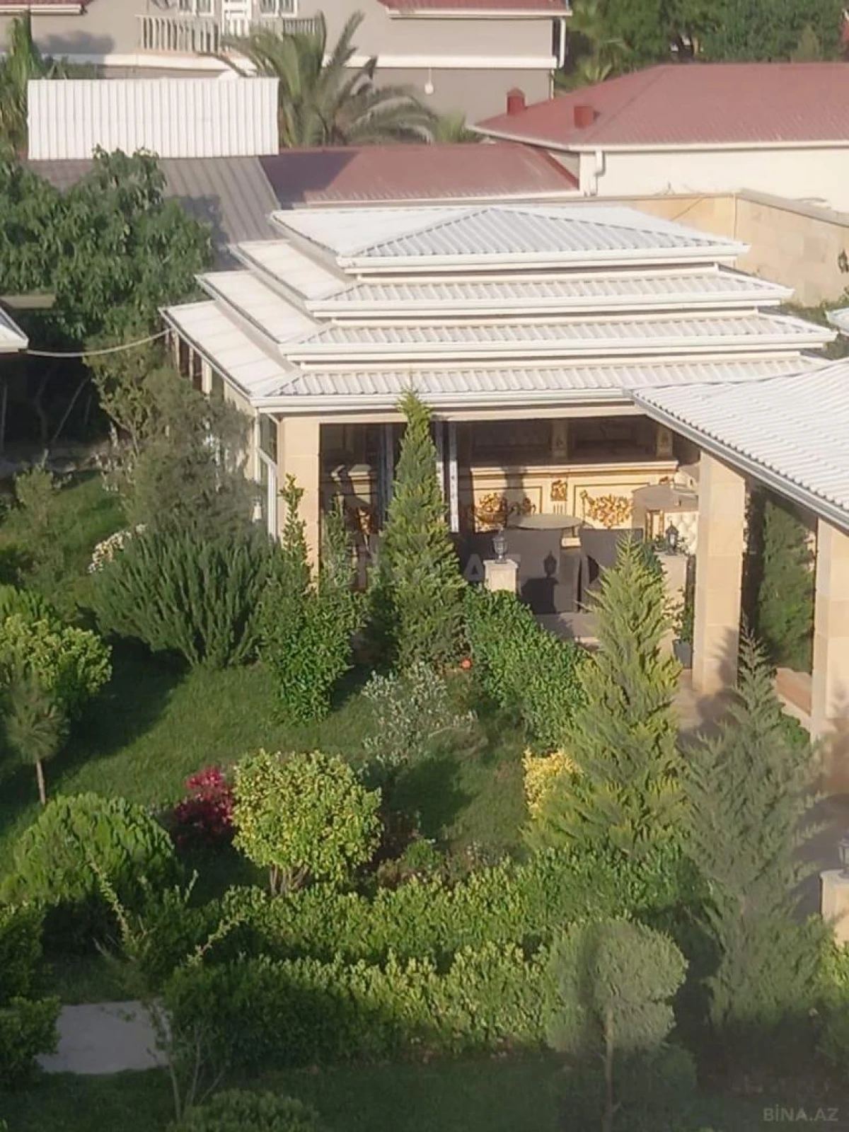 Kirayə verilir 6 otaqlı həyət evi 350 m²