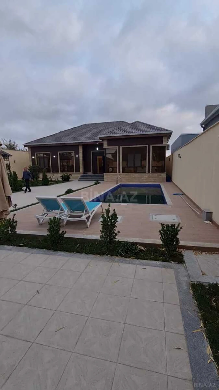 Kirayə verilir 5 otaqlı həyət evi 220 m²