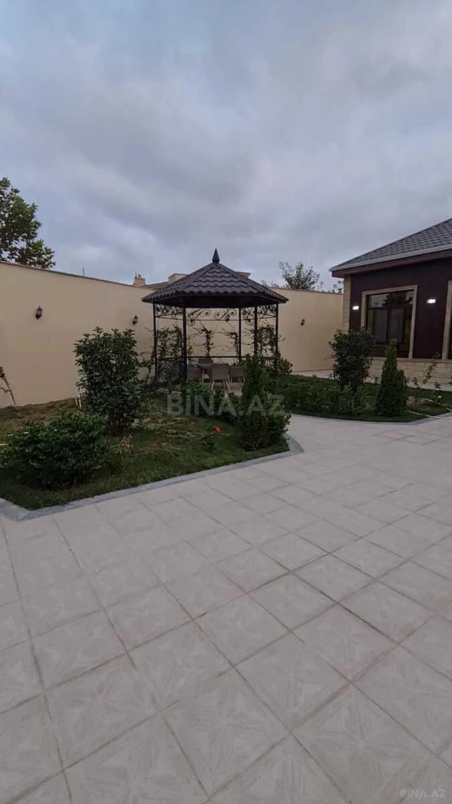 Kirayə verilir 5 otaqlı həyət evi 220 m²