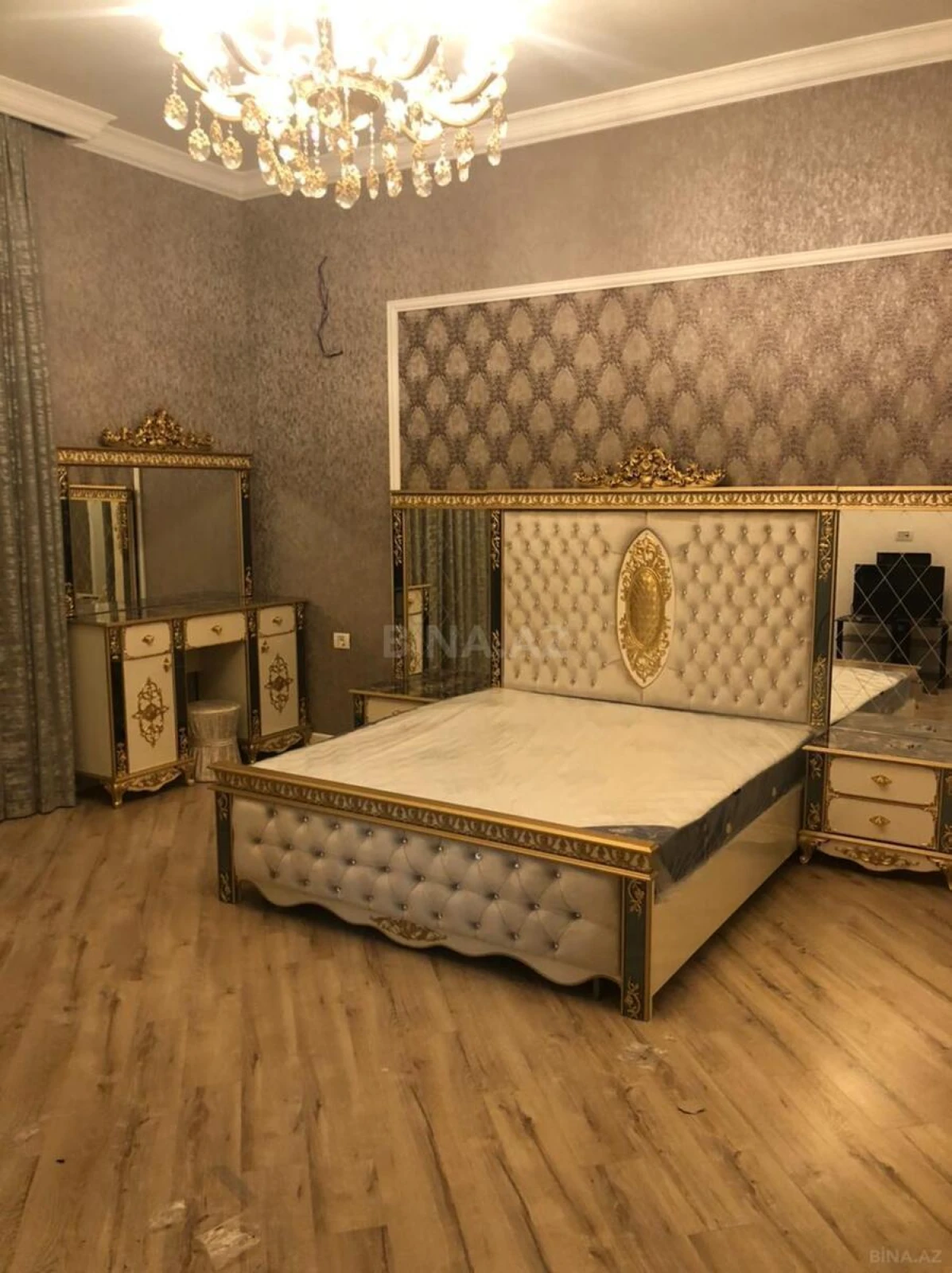 Kirayə verilir 5 otaqlı həyət evi 220 m²