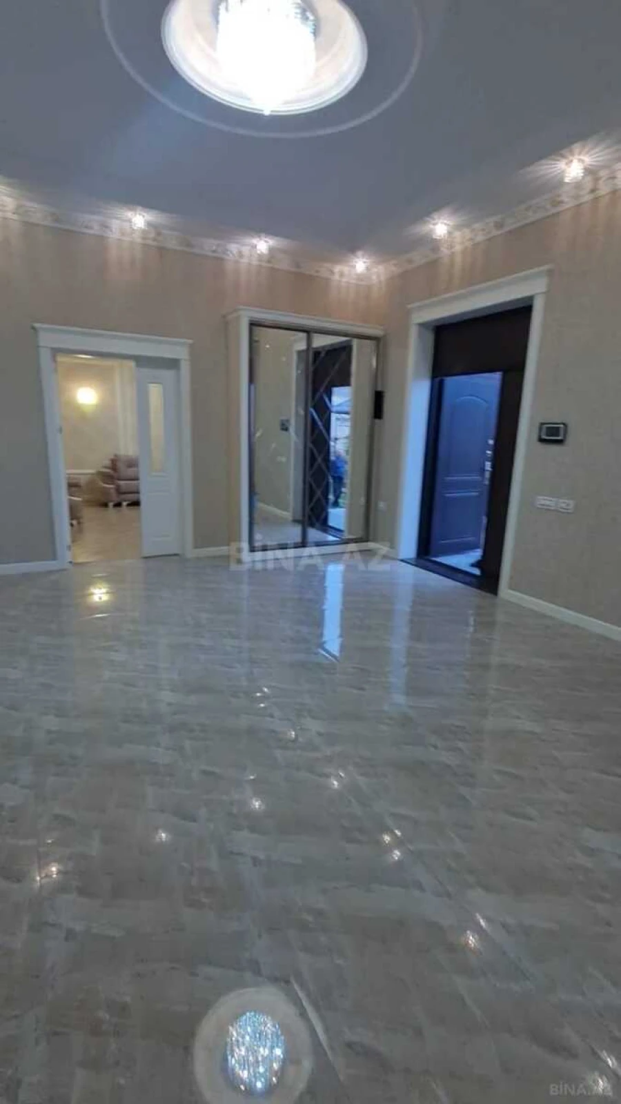 Kirayə verilir 5 otaqlı həyət evi 220 m²