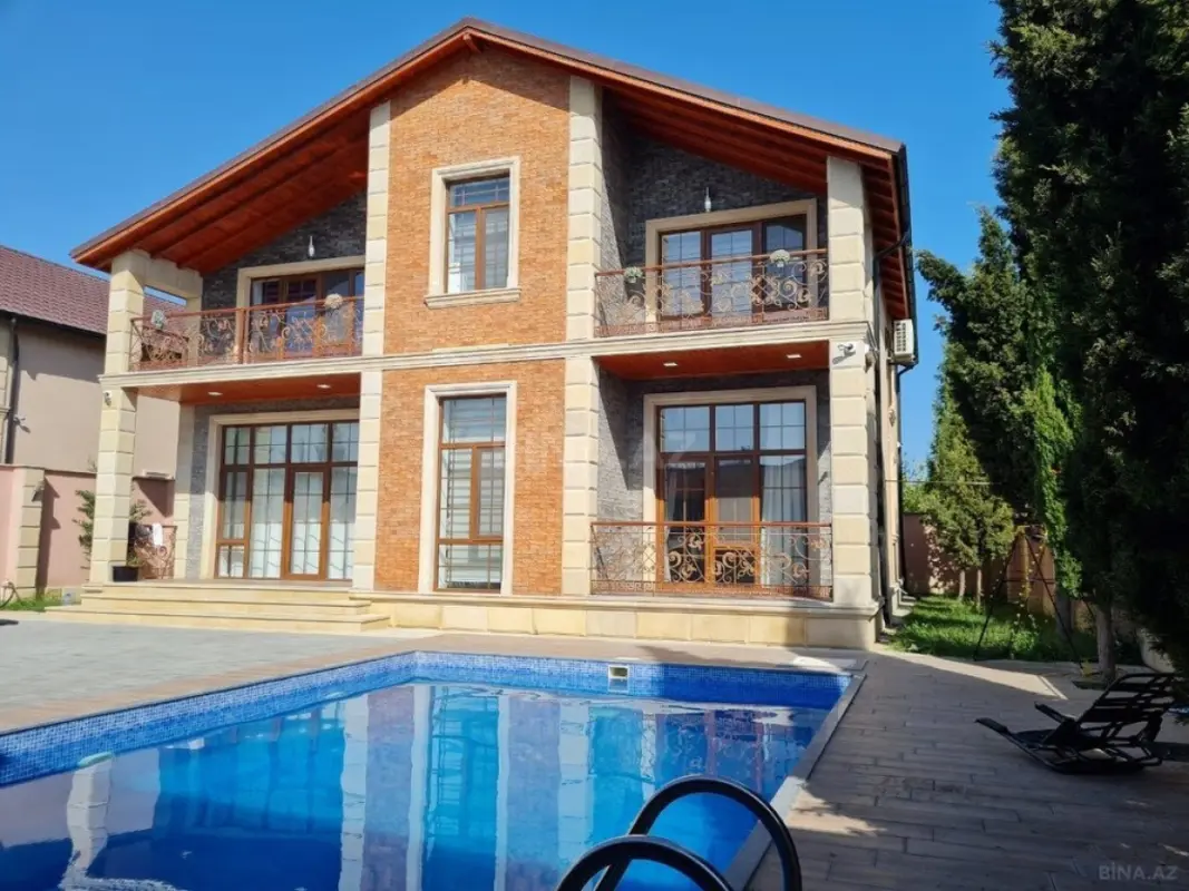 Kirayə verilir 5 otaqlı həyət evi 240 m²