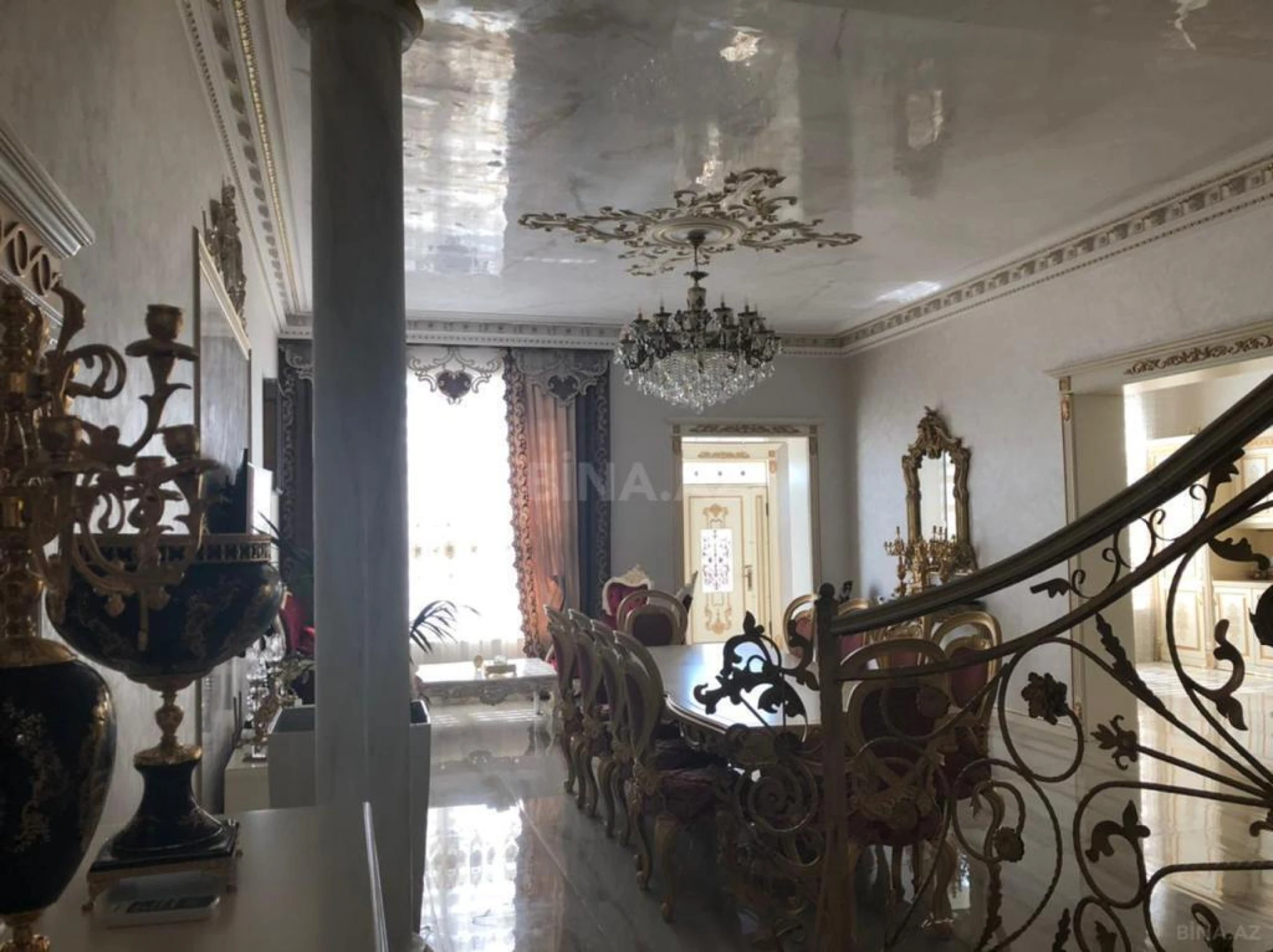 Kirayə verilir 5 otaqlı həyət evi 290 m²