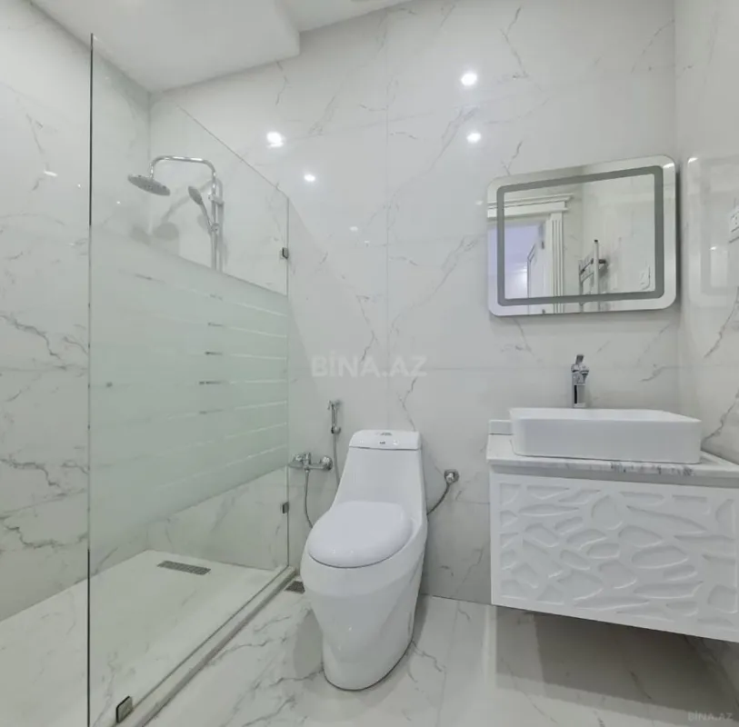 Kirayə verilir 5 otaqlı həyət evi 290 m²