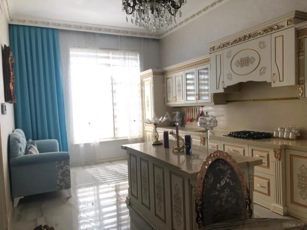 Kirayə verilir 5 otaqlı həyət evi 290 m²