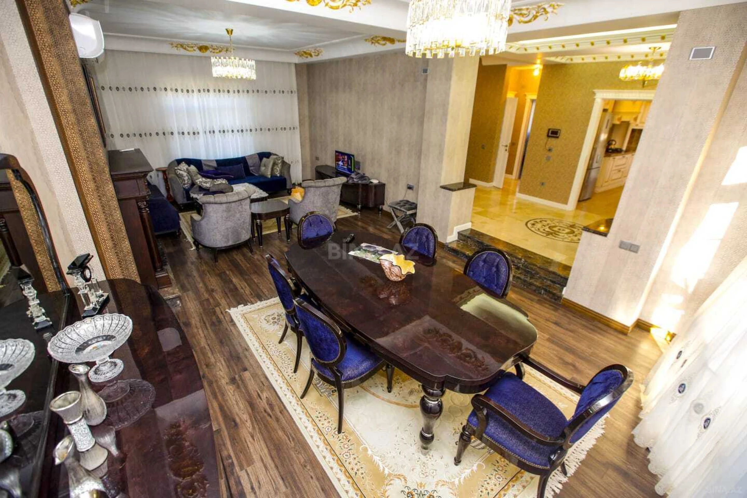 Kirayə verilir 5 otaqlı həyət evi 290 m²