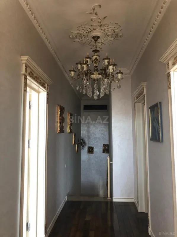 Kirayə verilir 5 otaqlı həyət evi 290 m²