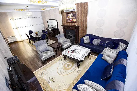 Kirayə verilir 5 otaqlı həyət evi 290 m²