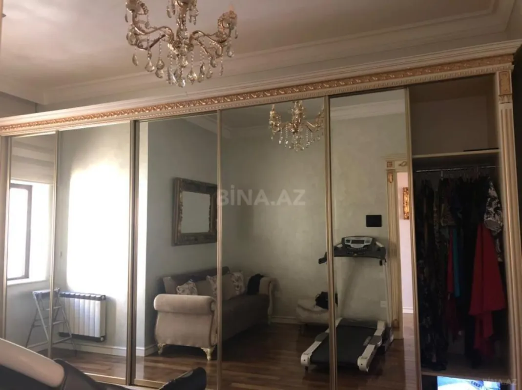 Kirayə verilir 5 otaqlı həyət evi 290 m²