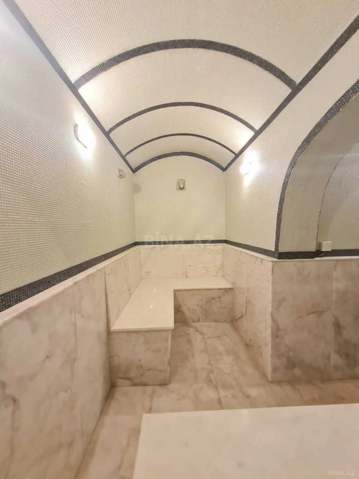 Kirayə verilir 6 otaqlı həyət evi 500 m²