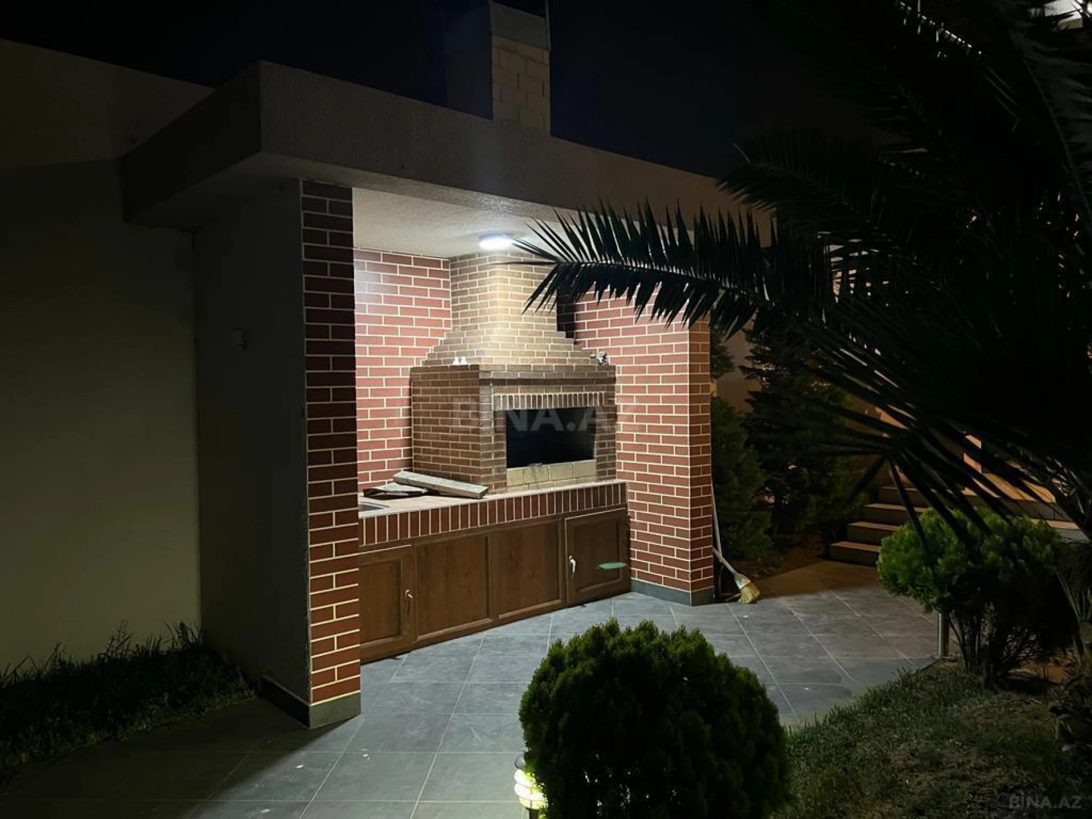 Kirayə verilir 7 otaqlı həyət evi 500 m²