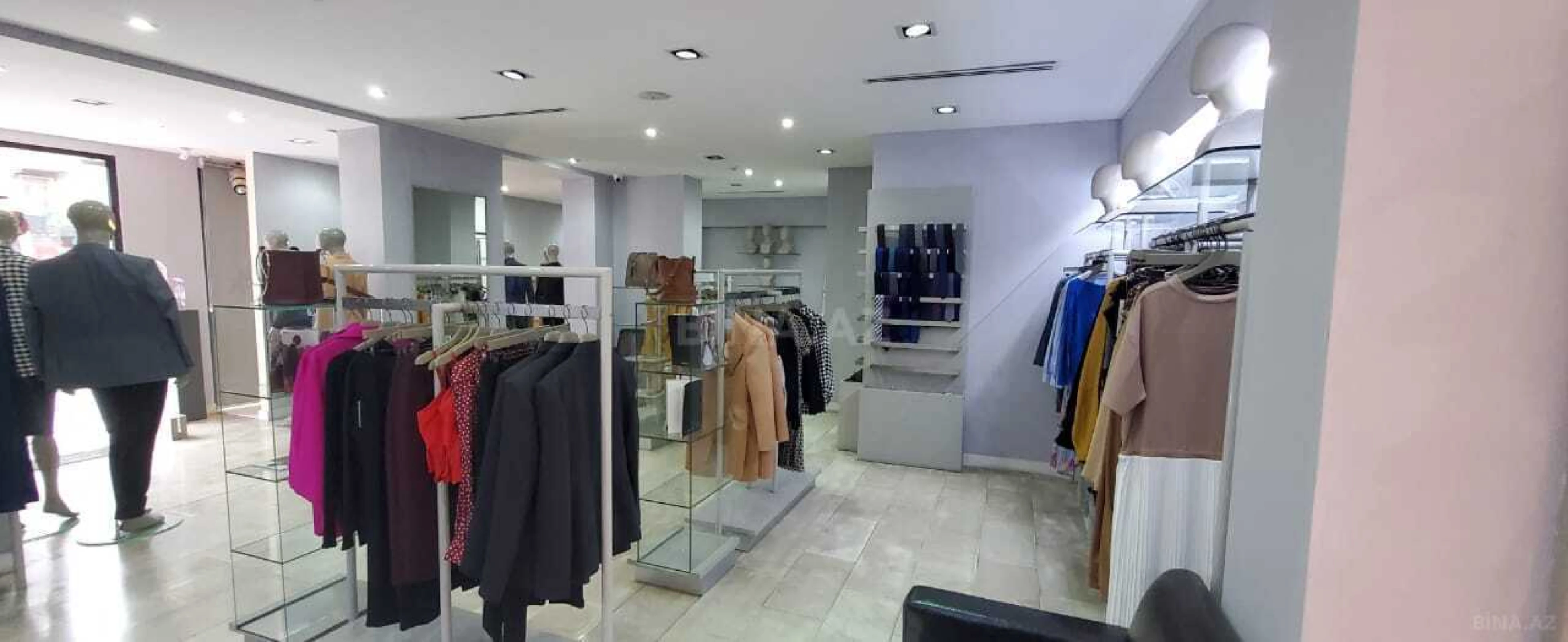 Satılır obyekt 260 m²