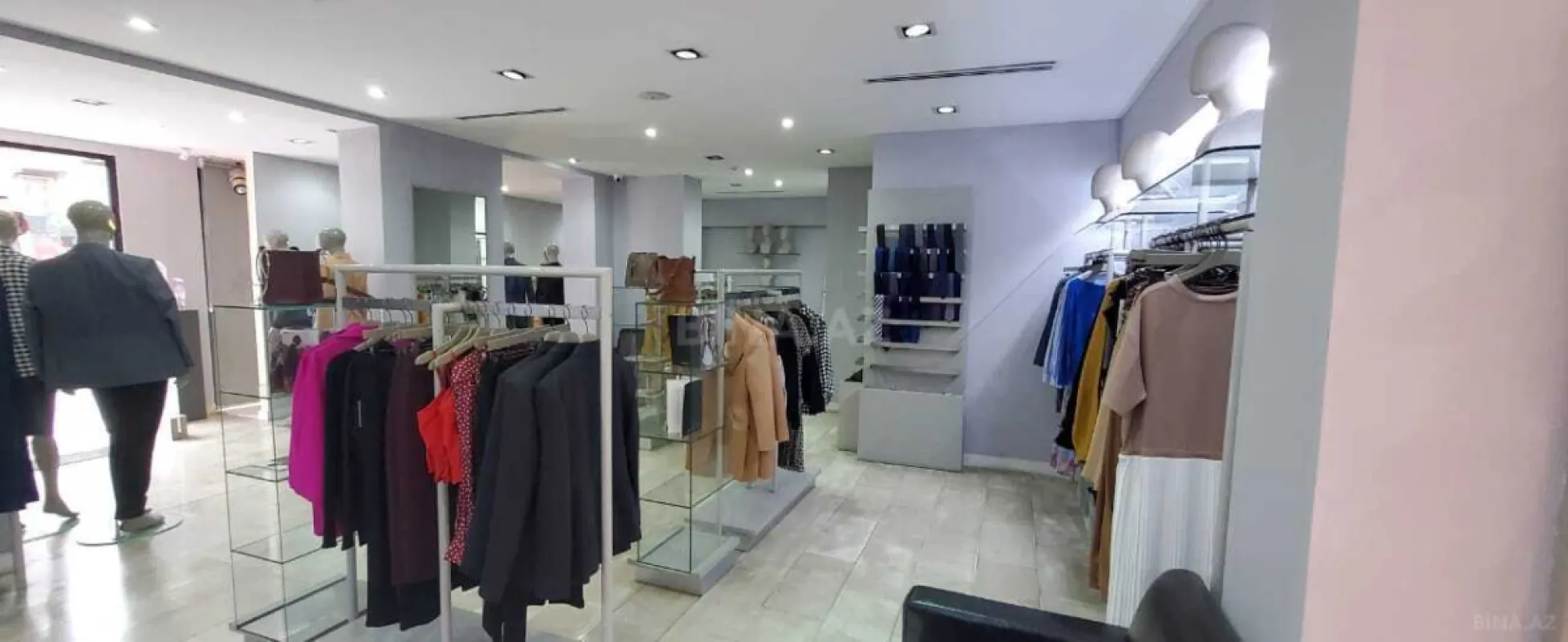 Satılır obyekt 260 m²