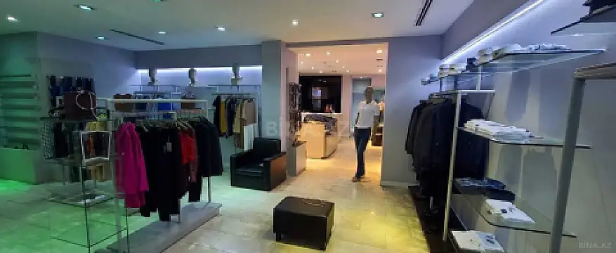 Satılır obyekt 260 m²