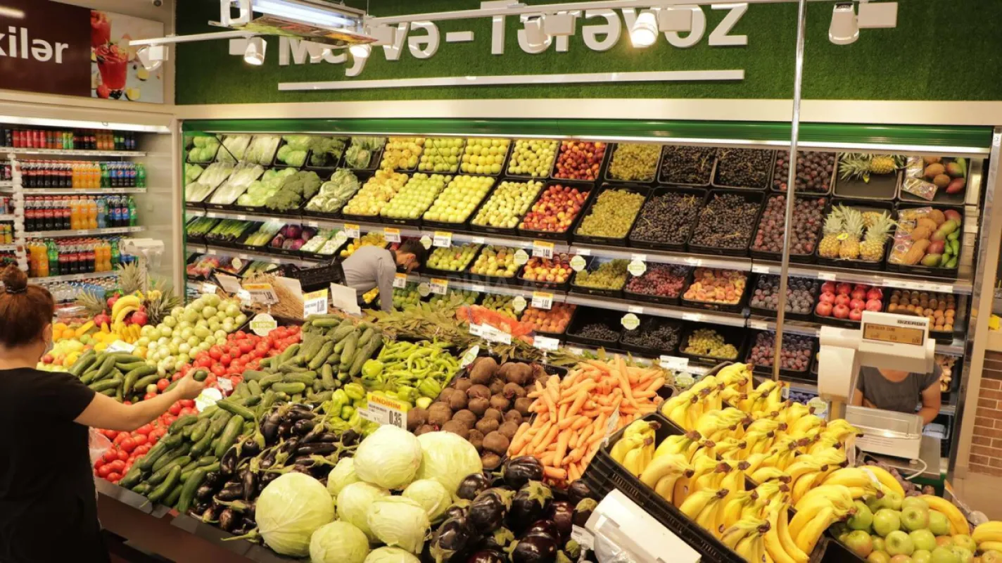 Satılır obyekt 330 m²