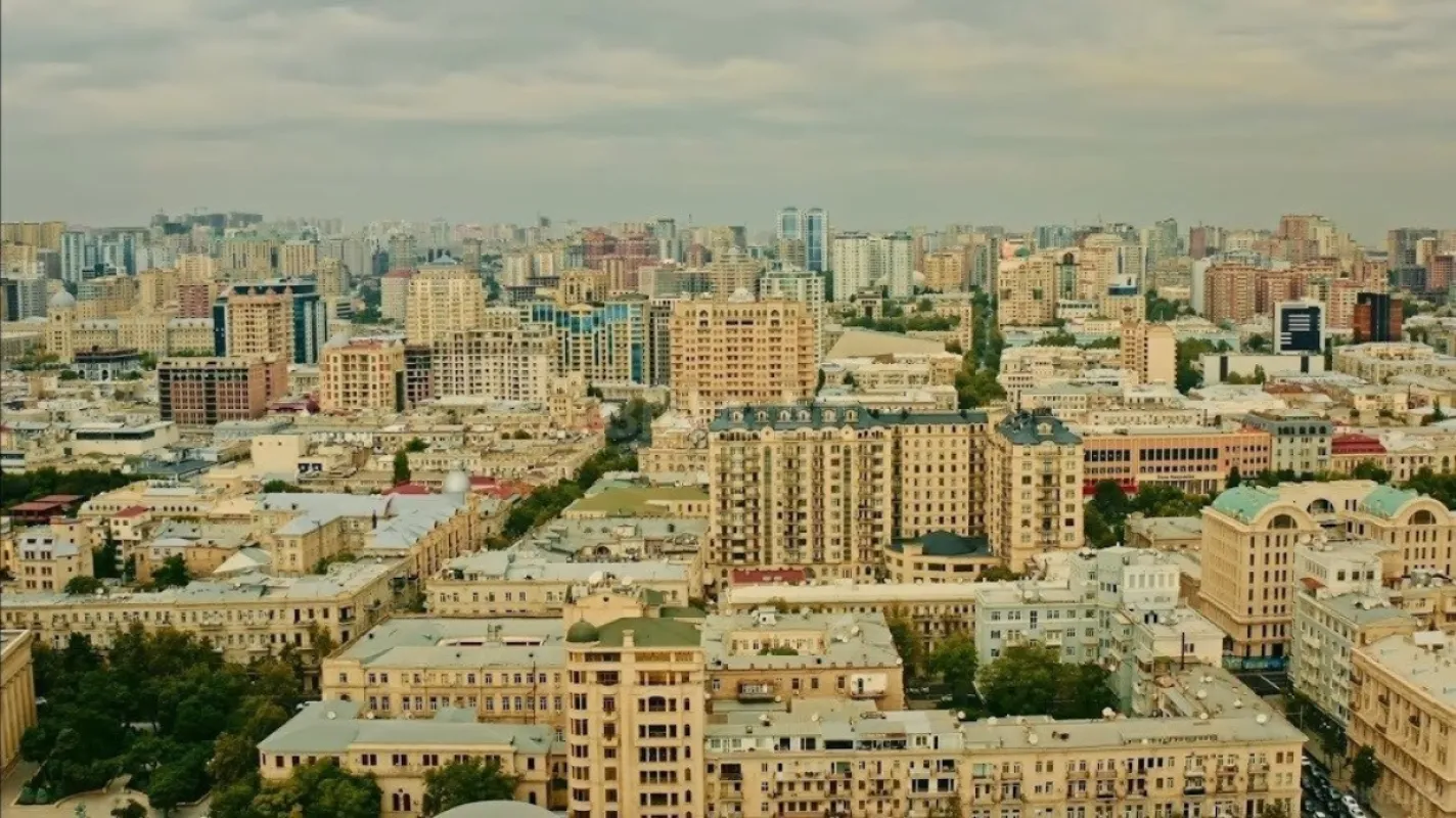 Satılır obyekt 330 m²