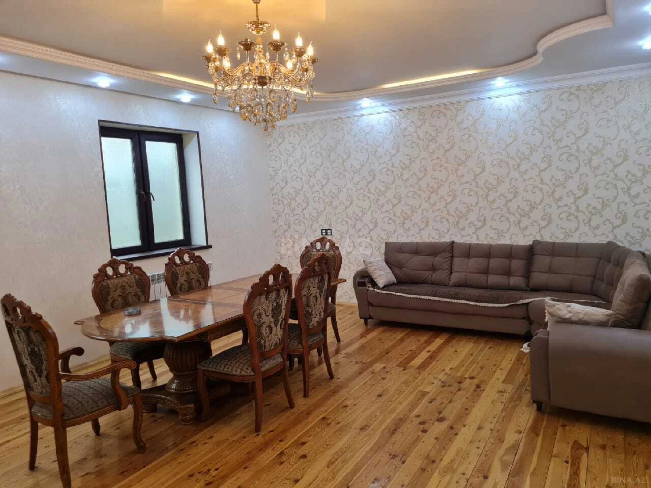 Kirayə verilir 5 otaqlı həyət evi 260 m²