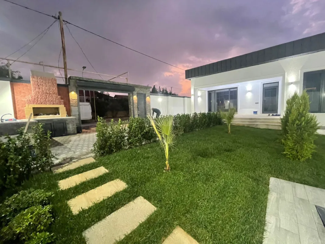 Kirayə verilir 4 otaqlı həyət evi 240 m²
