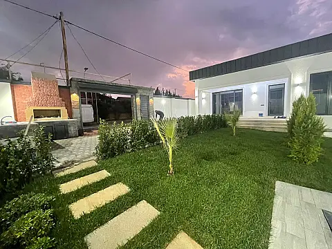 Kirayə verilir 4 otaqlı həyət evi 240 m²