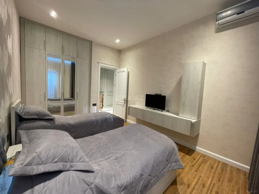 Kirayə verilir 4 otaqlı həyət evi 240 m²