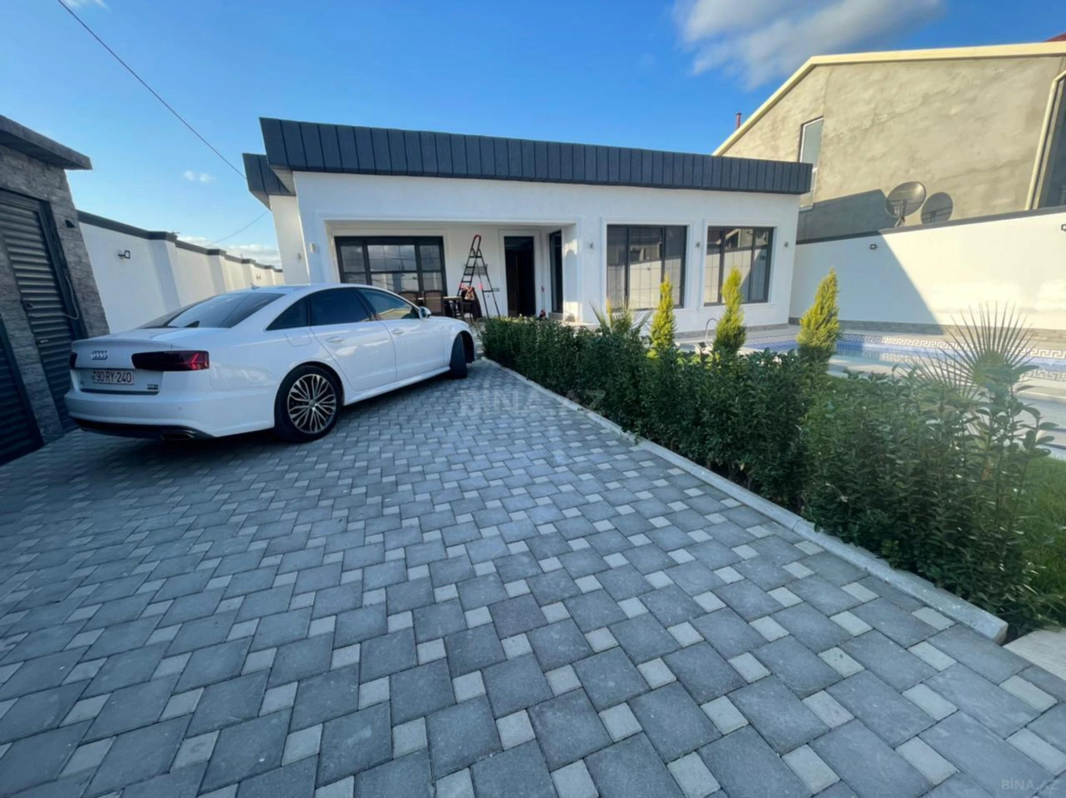 Kirayə verilir 4 otaqlı həyət evi 240 m²